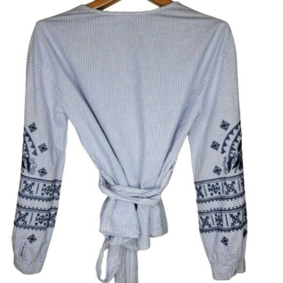 RD Style Crossed Embroidered Long Sleeve V-Neckline Top size medium - Picture 4 of 10